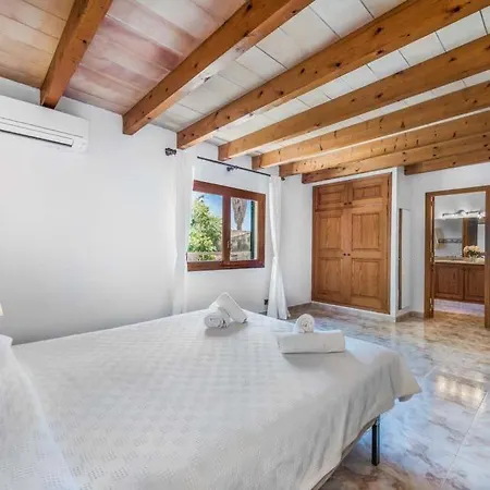 Sleeps 8 Pool Air Con Wifi Villa